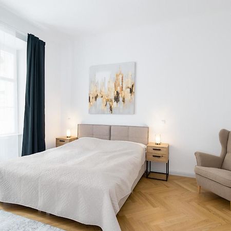 Apartment Ballgasse Luxury Відень Екстер'єр фото